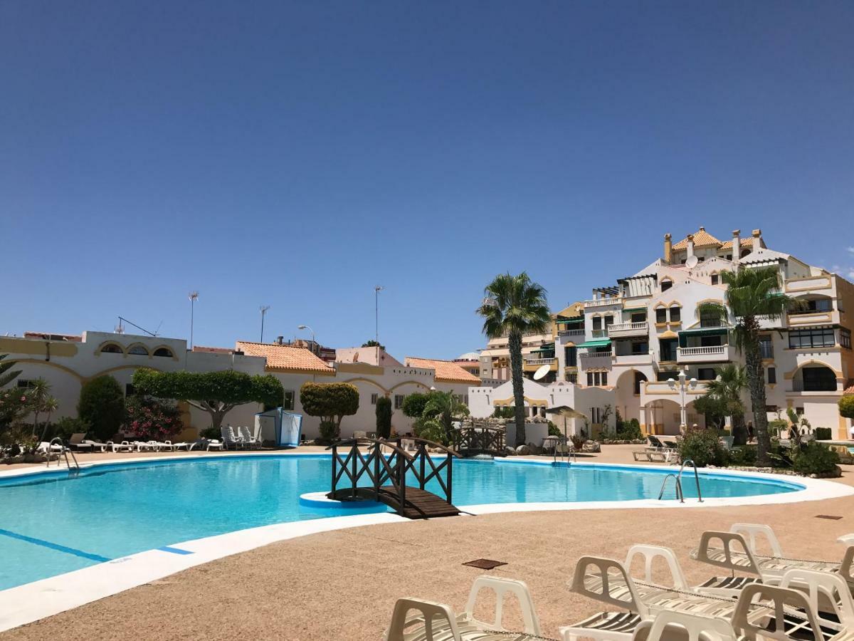 Apartamentos Roquetas Beach Roquetas de Mar Bagian luar foto